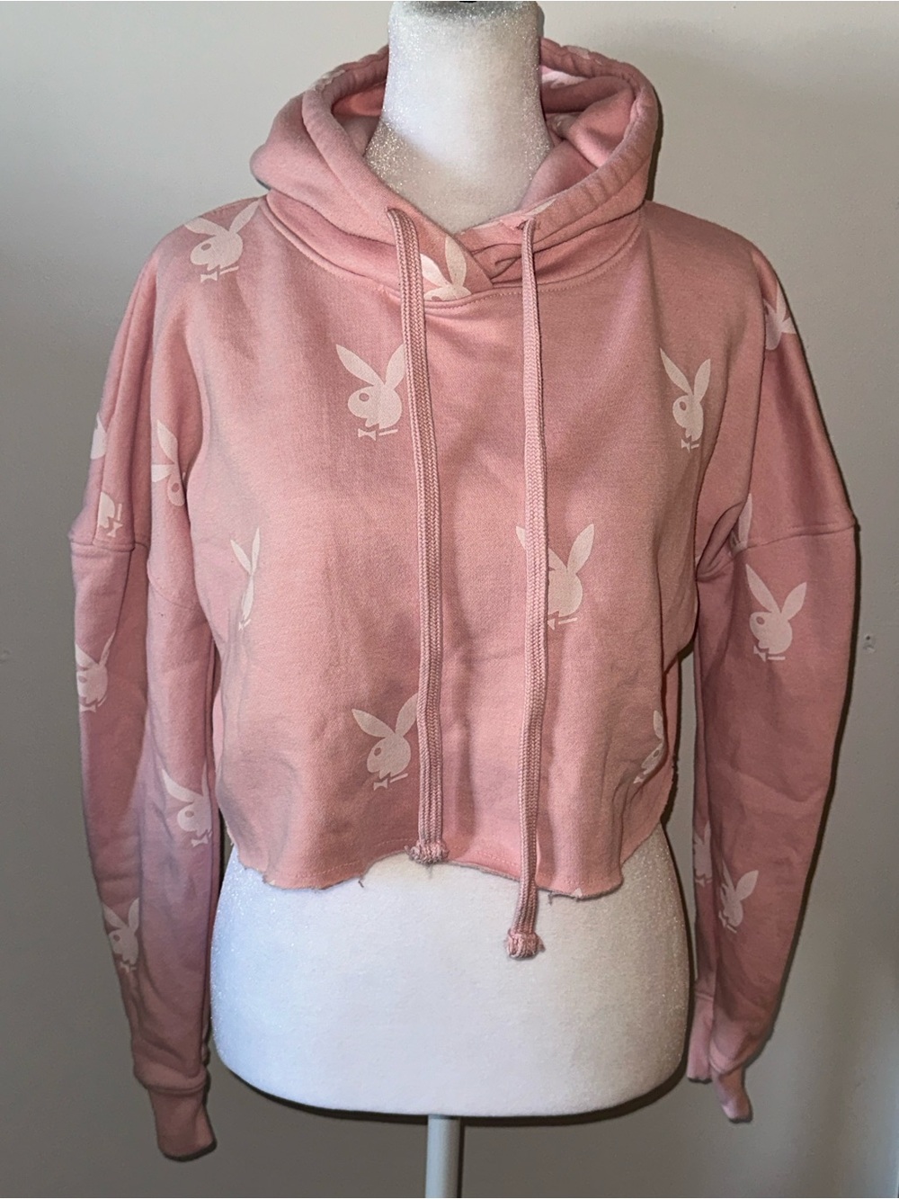 PLAYBOY Logo Soft Pink Cropped Hoodie Essential Stylish Pullover - Women